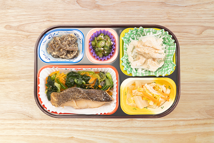 出汁にこだわった5種の惣菜セット